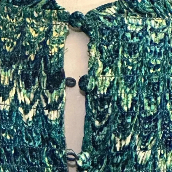 NEW Rose & Olive Top Size Medium Cap Sleeves Summer Spring NWT - Picture 8 of 8